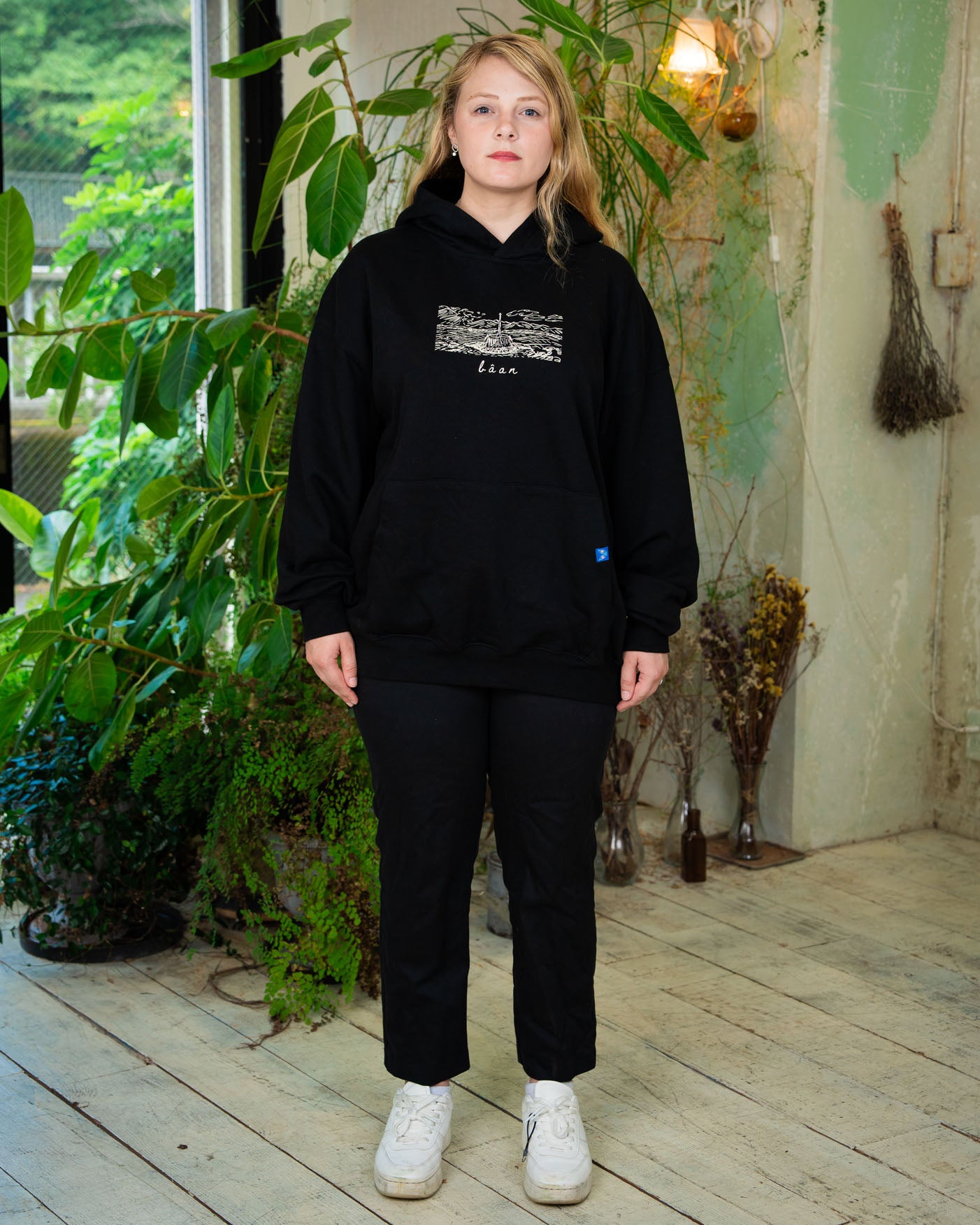 Baan Dark Hoodie