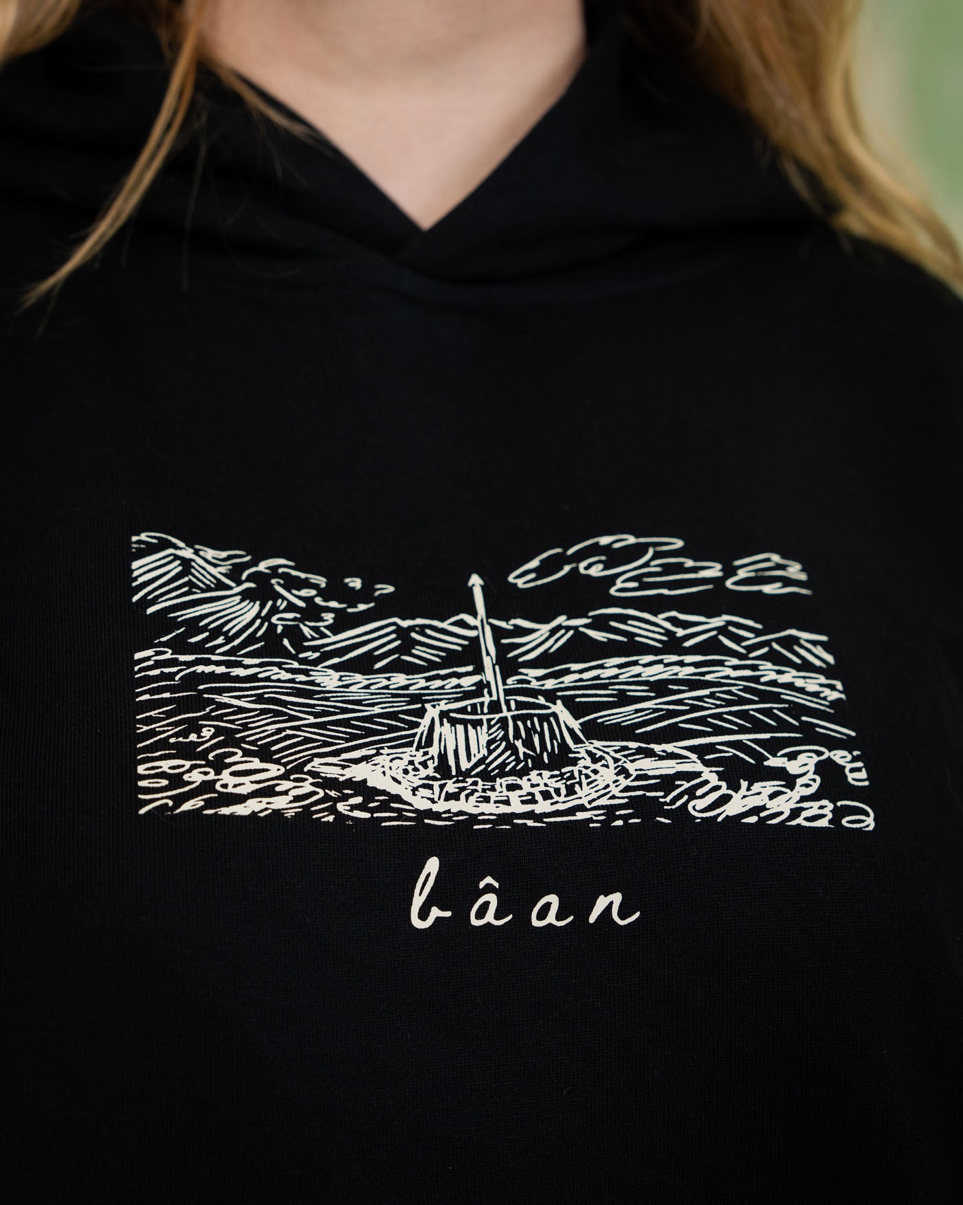 Baan Dark Hoodie