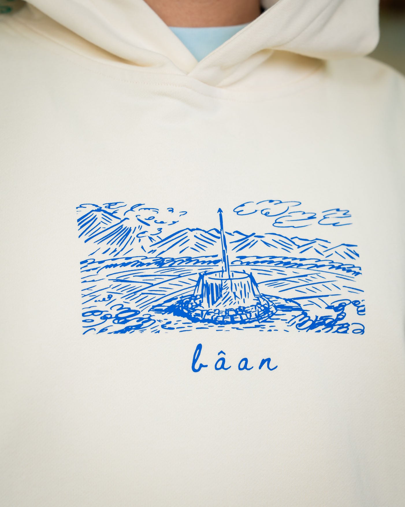 Baan Light Hoodie